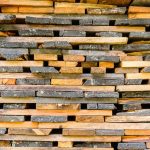 Ile waży drewno konstrukcyjne?